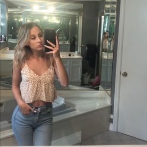 Meet your Posher, Ava